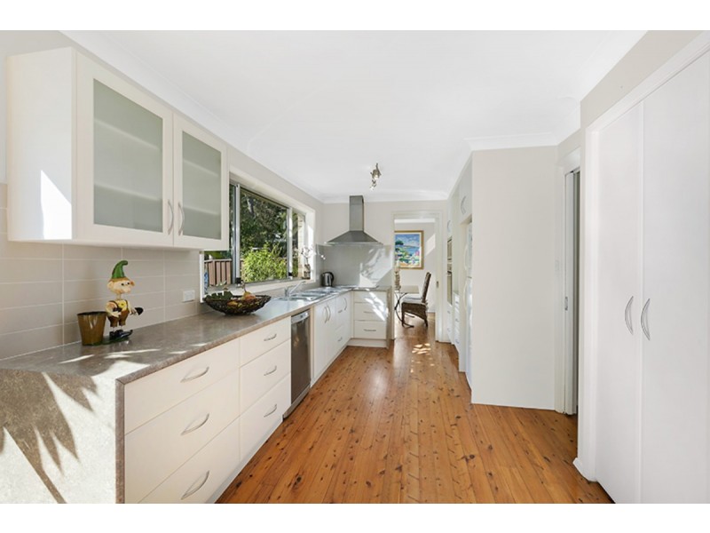 19 South Crescent, North Gosford NSW 2250