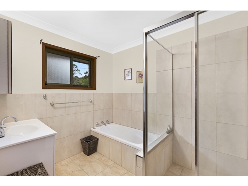 27 South Crescent, North Gosford NSW 2250