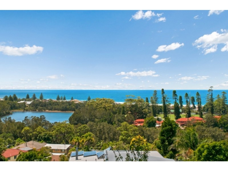 110 Hillside Road, Avoca Beach NSW 2251