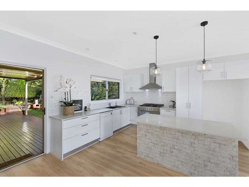 110 Hillside Road, Avoca Beach NSW 2251