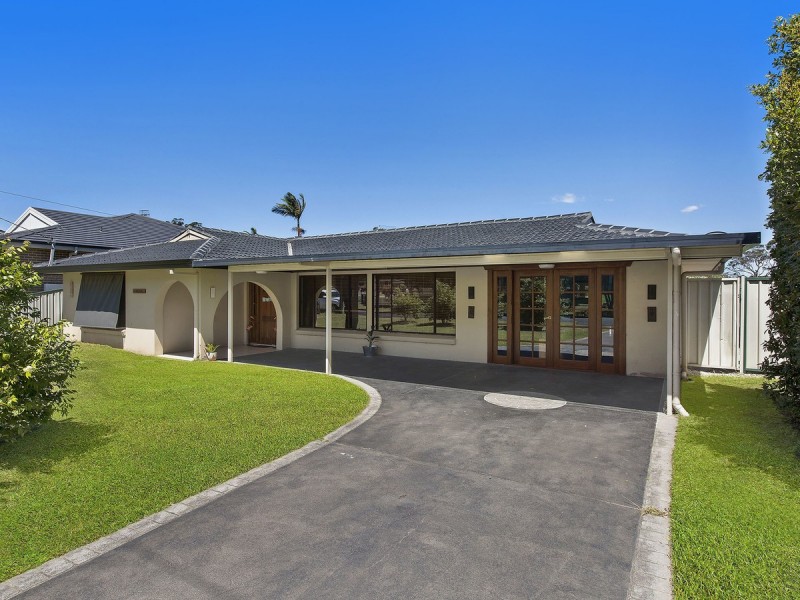 8 Arakoon Road, Kincumber NSW 2251
