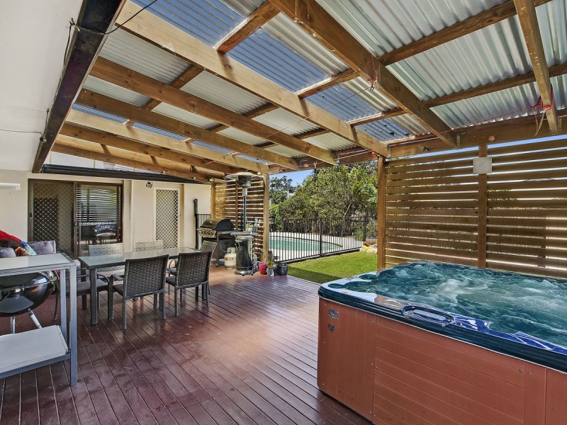 8 Arakoon Road, Kincumber NSW 2251