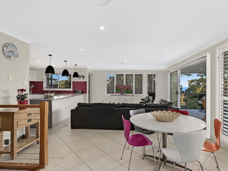 132 Hillside Road, Avoca Beach NSW 2251