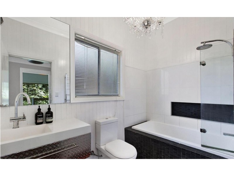 21 Palmgrove Place, North Avoca NSW 2260