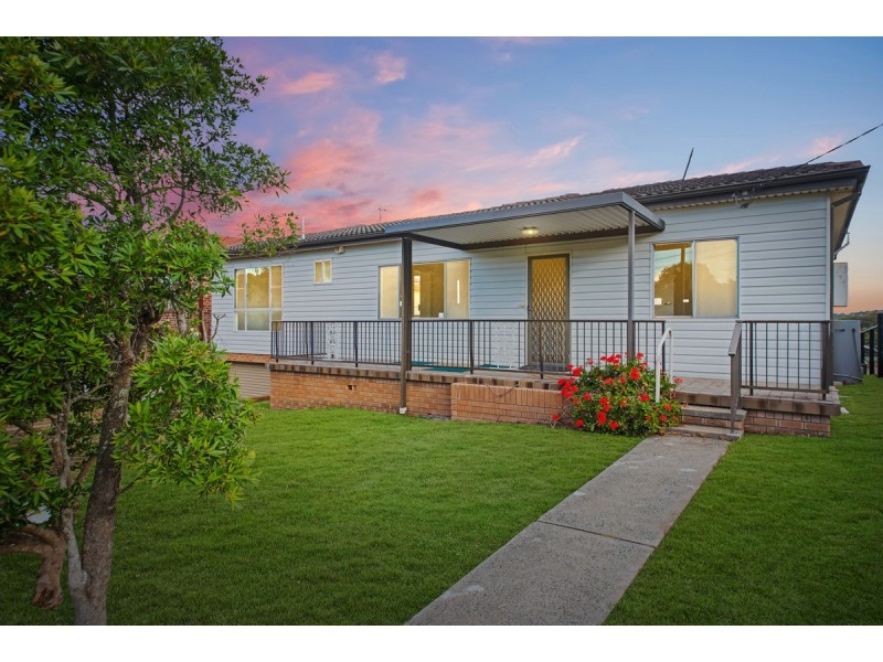 24 Chico Street, Copacabana NSW 2251