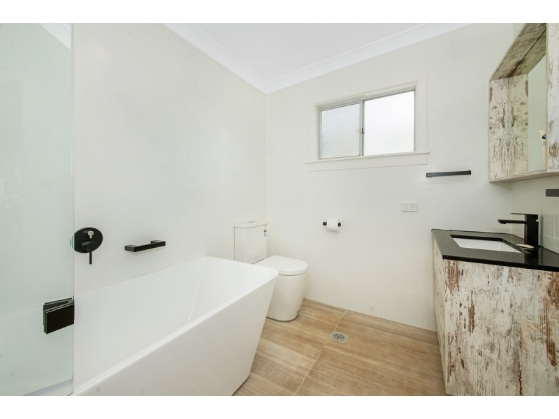 24 Chico Street, Copacabana NSW 2251