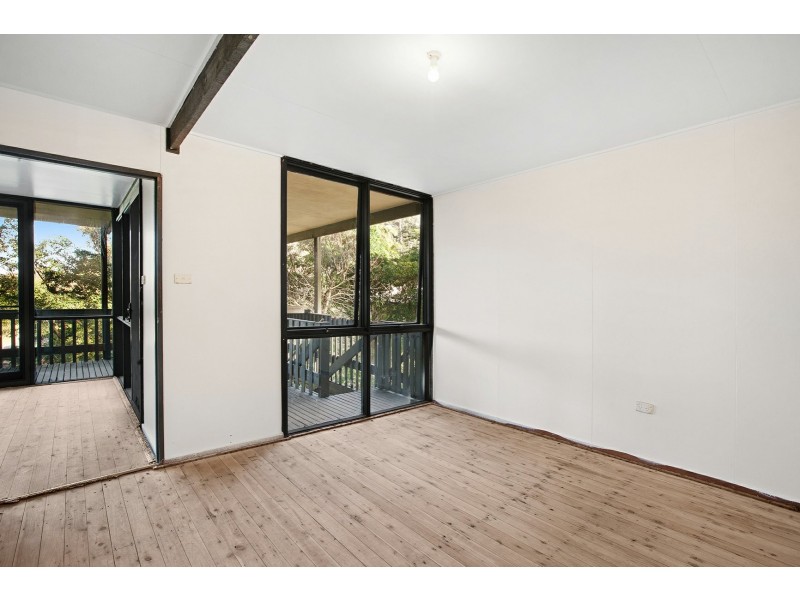 18 Palmgrove Place, North Avoca NSW 2260