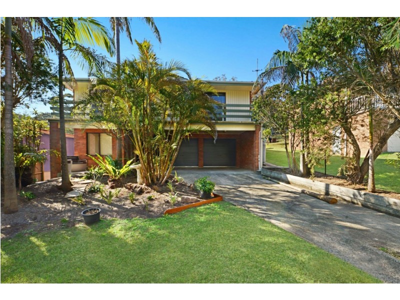 3 Redondo Street, Copacabana NSW 2251