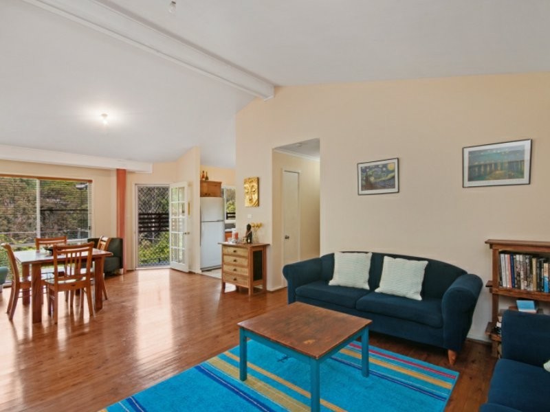 8 Rengbari Place, Avoca Beach NSW 2251