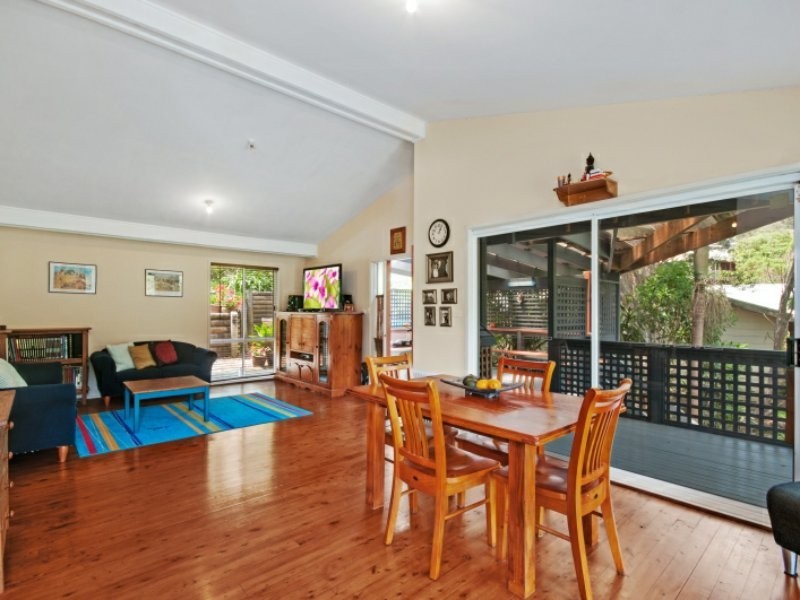 8 Rengbari Place, Avoca Beach NSW 2251