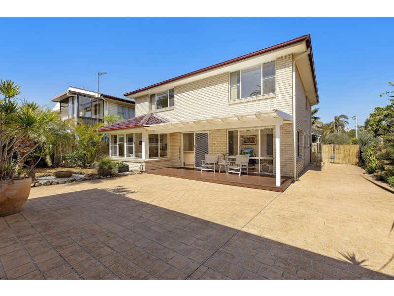 11 Ensenada Road, Copacabana NSW 2251