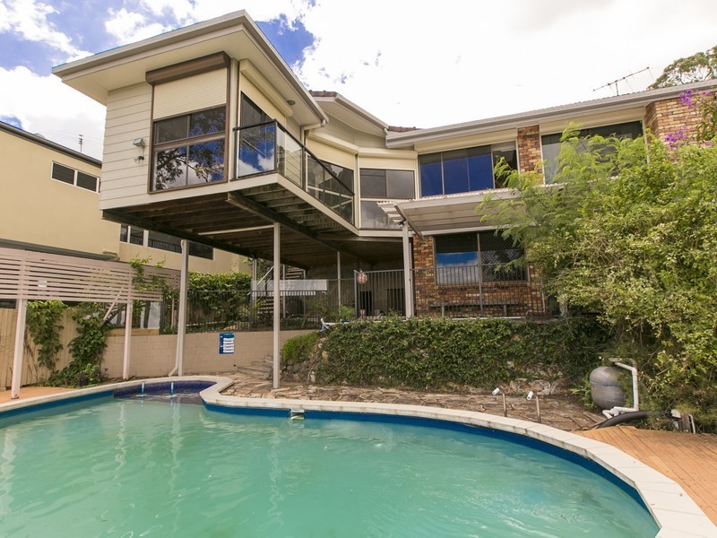 155 Mt Ommaney Drive, Jindalee QLD 4074