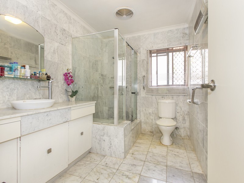 155 Mt Ommaney Drive, Jindalee QLD 4074