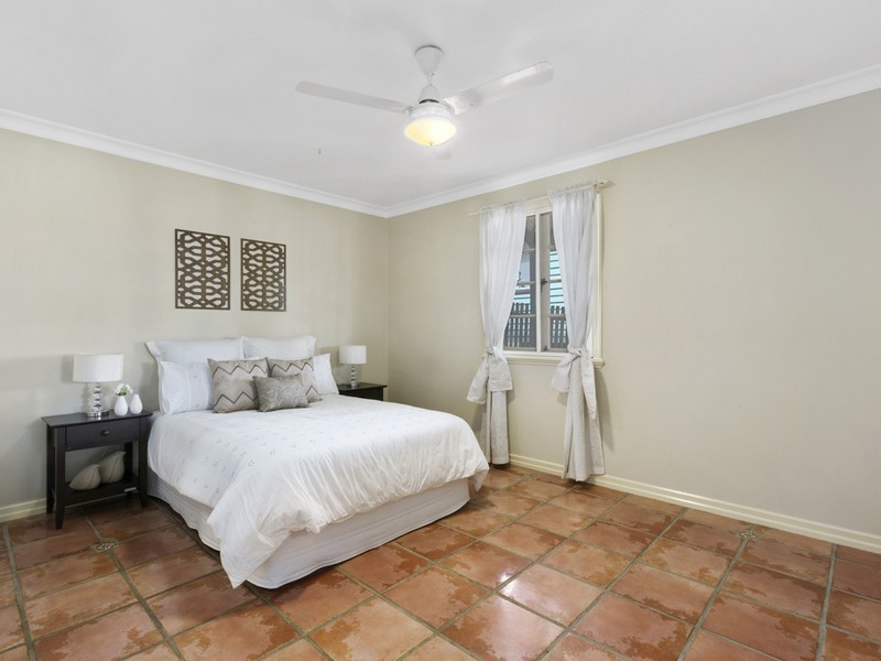 78 Alexandra Street, Bardon QLD 4065