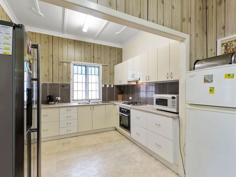 2 East Street, Ipswich QLD 4305