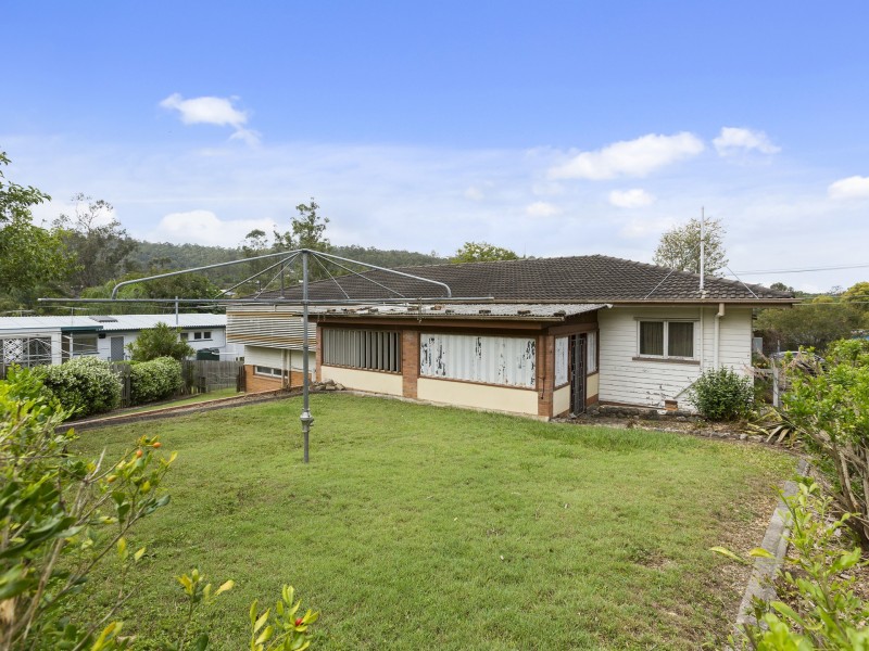 18 Kullaroo Street, The Gap QLD 4061