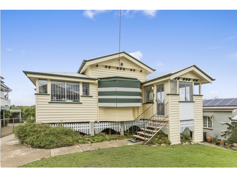 4 Moore St, Milton QLD 4064