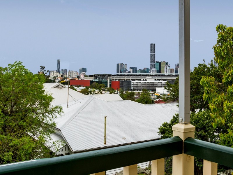 4 Moore St, Milton QLD 4064