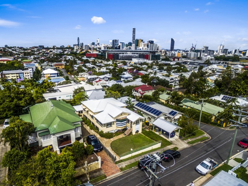 4 Moore St, Milton QLD 4064