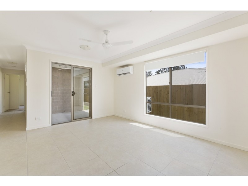 2/12 Folkes Close, Bellbird Park QLD 4300