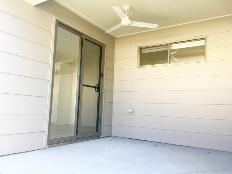 2/12 Folkes Close, Bellbird Park QLD 4300