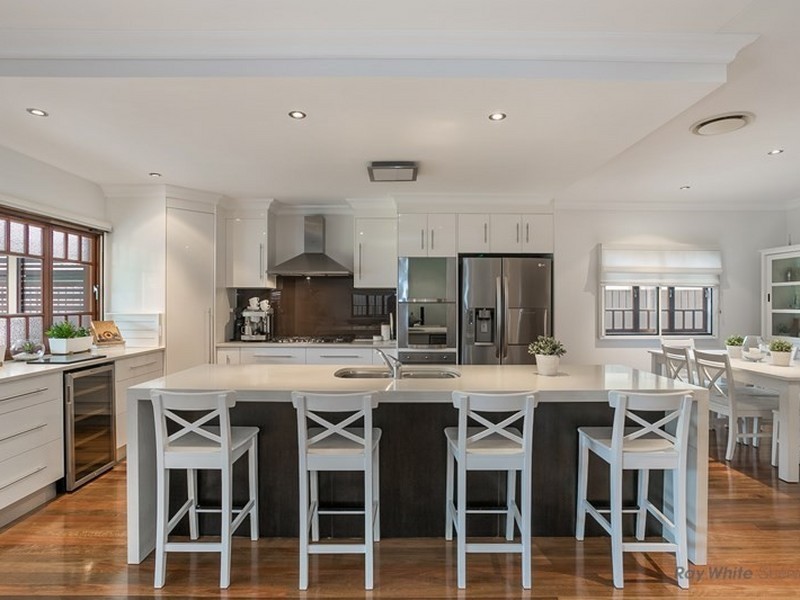 207 Verney Road East, Graceville QLD 4075