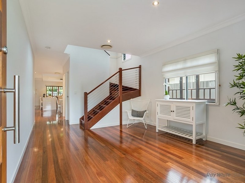 207 Verney Road East, Graceville QLD 4075