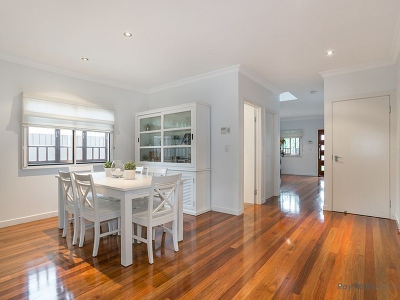 207 Verney Road East, Graceville QLD 4075