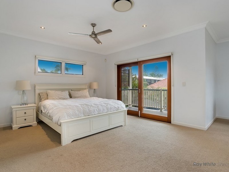 207 Verney Road East, Graceville QLD 4075