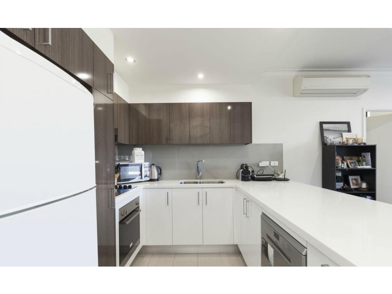 204/35 McDougall Street, Milton QLD 4064