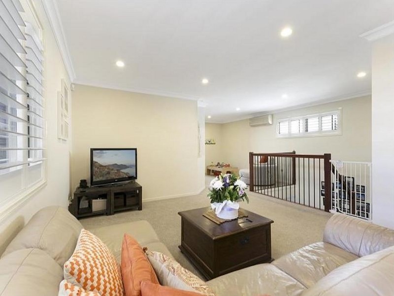 281 Verney Road East, Graceville QLD 4075