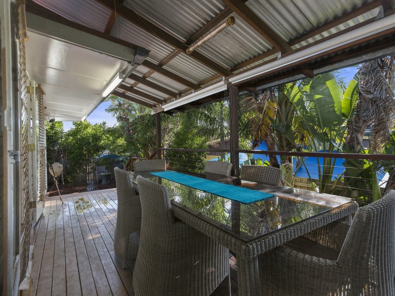 1384 Creek Road, Carina QLD 4152