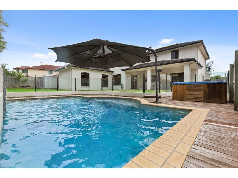 126 The Parkway, Stretton QLD 4116