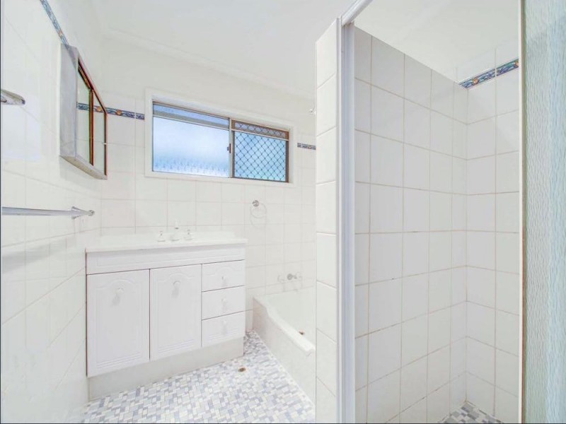 12 Carissa Street, Arana Hills QLD 4054