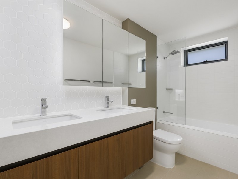 5/390 Simpsons Road, Bardon QLD 4065