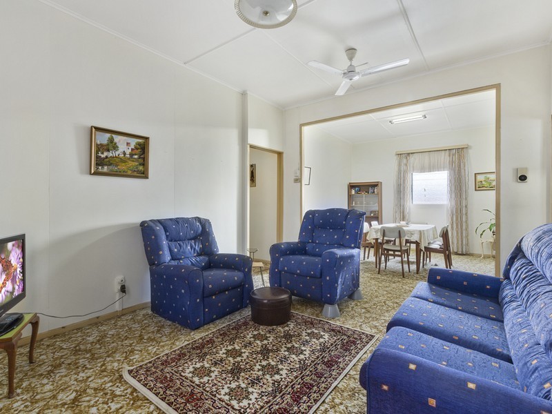 4 Broadway Street, Red Hill QLD 4059