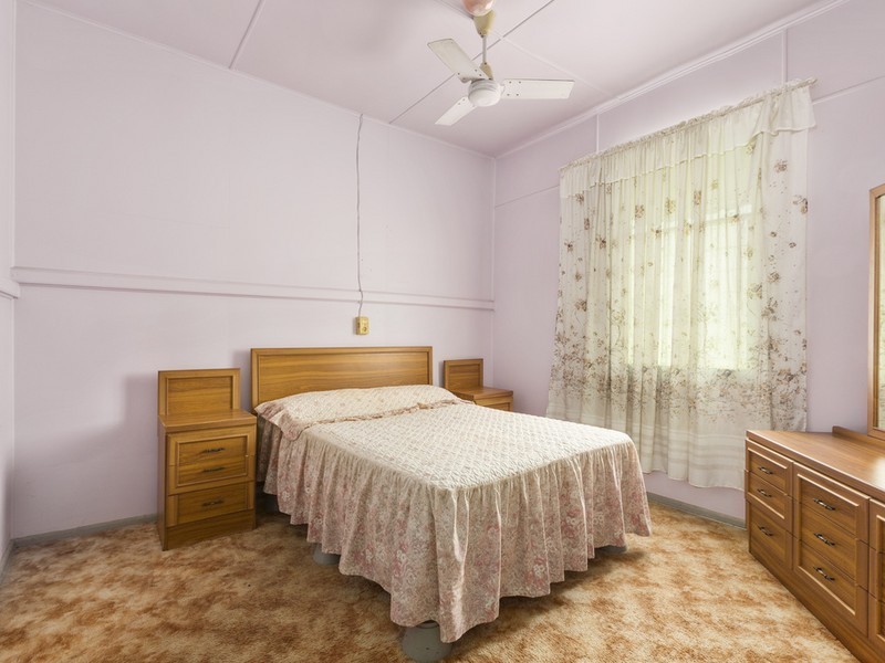 4 Broadway Street, Red Hill QLD 4059