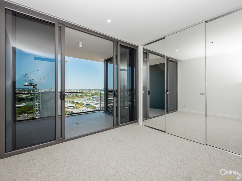 1807/55 Railway Pde, Milton QLD 4064