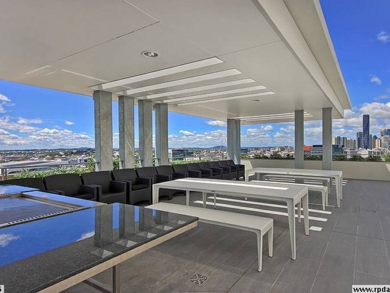 Apartment 2076/16 Hamilton Place, Bowen Hills QLD 4006