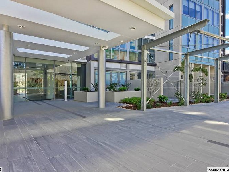 Apartment 2076/16 Hamilton Place, Bowen Hills QLD 4006