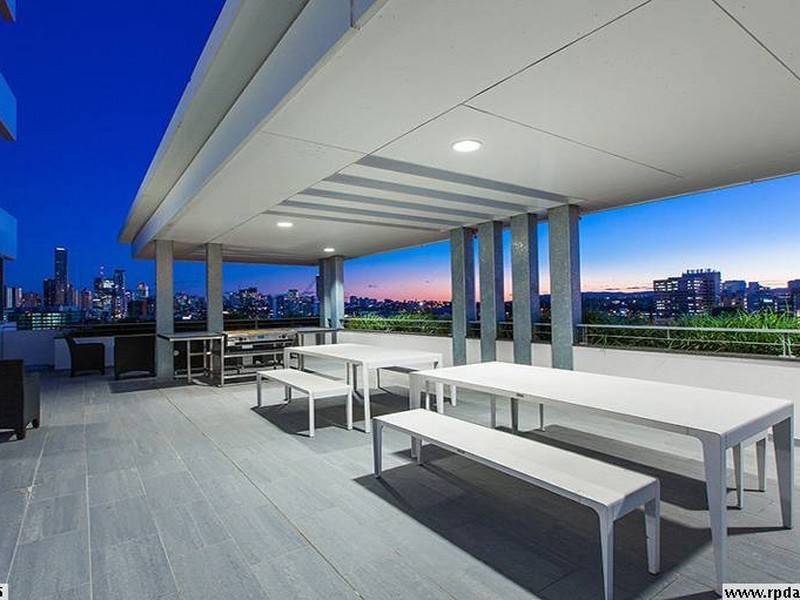 Apartment 2076/16 Hamilton Place, Bowen Hills QLD 4006