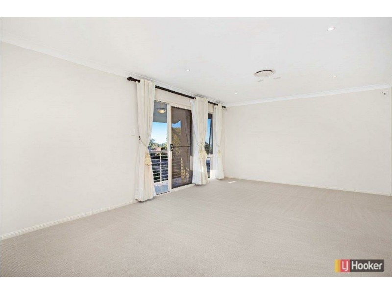 4 Naturesque Close, Mitchelton QLD 4053