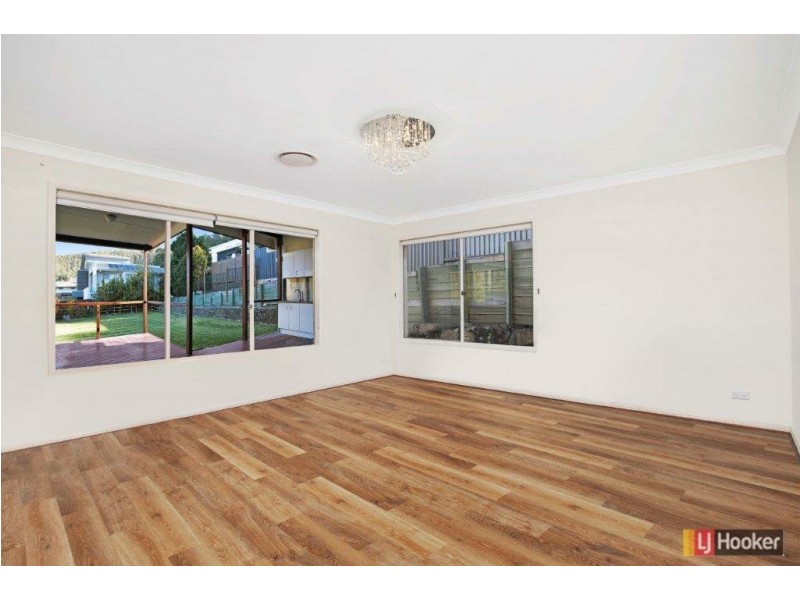 4 Naturesque Close, Mitchelton QLD 4053