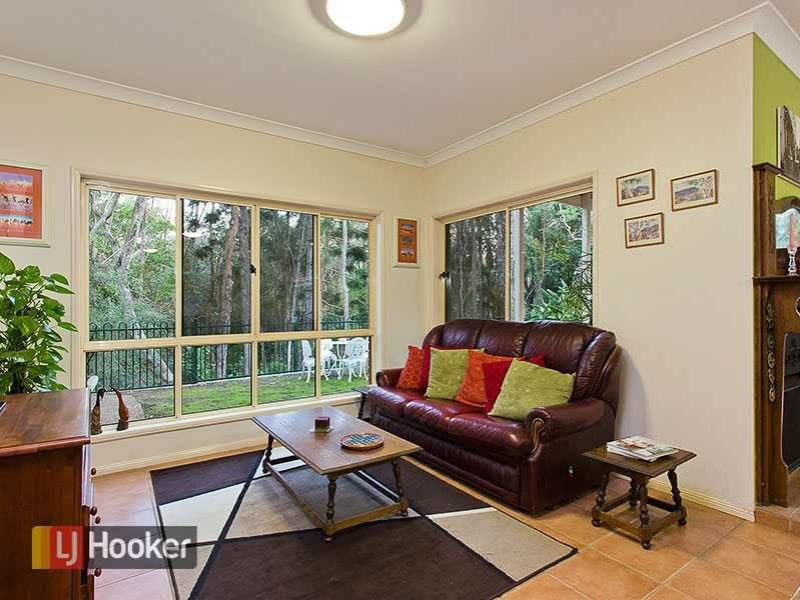 25 Colorado Avenue, Bardon QLD 4065