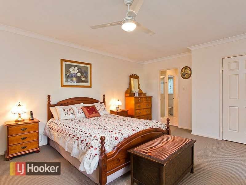 25 Colorado Avenue, Bardon QLD 4065