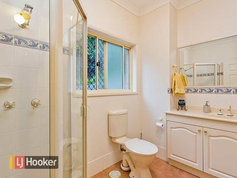 25 Colorado Avenue, Bardon QLD 4065