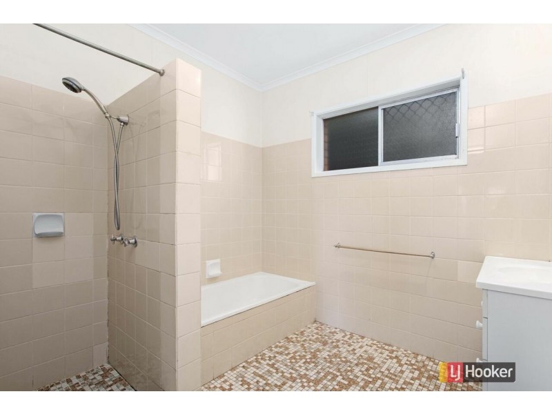 7 Warralong Street, The Gap QLD 4061