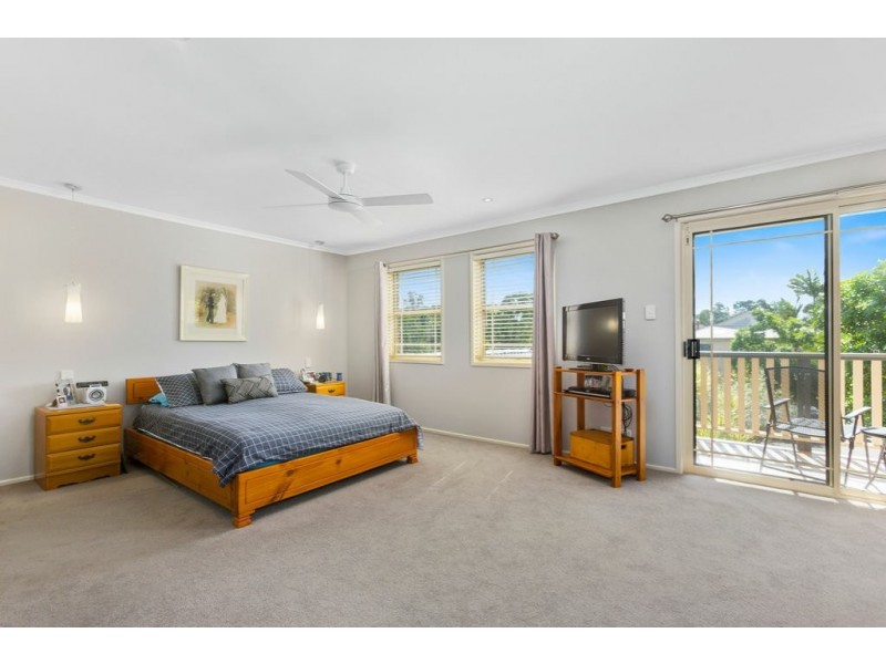 2 Parkside Crescent, The Gap QLD 4061