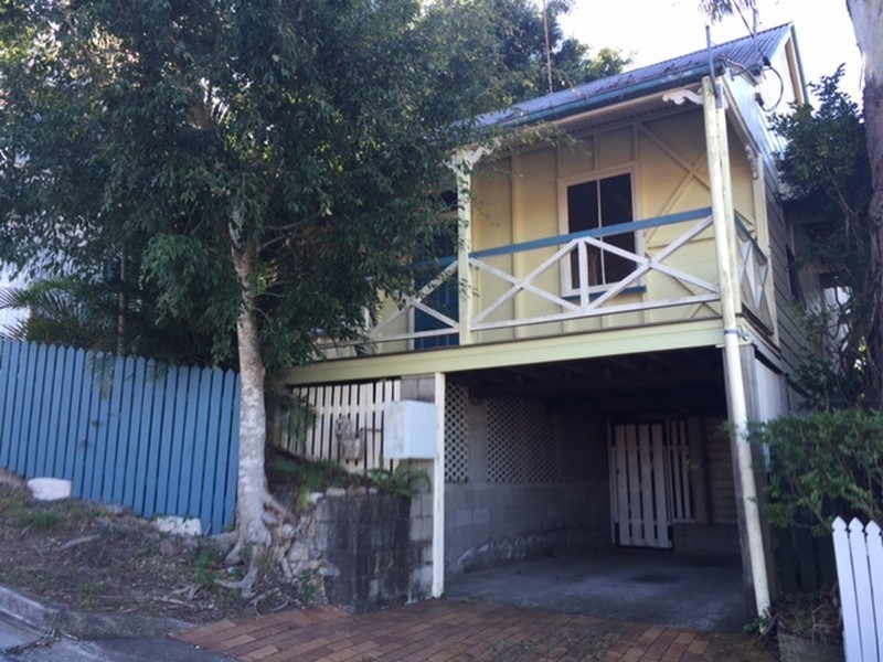16 Surrey Street, Red Hill QLD 4059