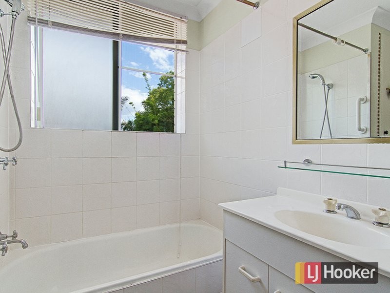 8/5 Gramere Avenue, Ashgrove QLD 4060